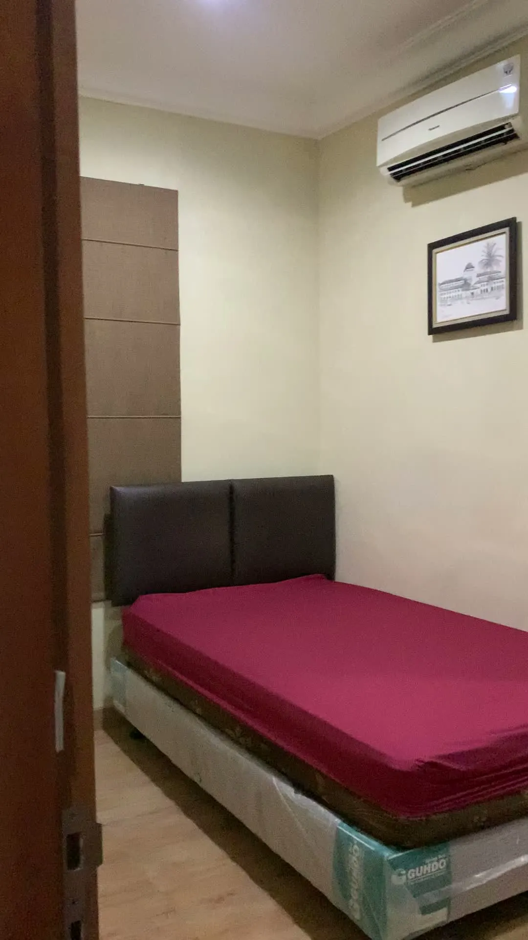Kamar Deluxe — tampak umum